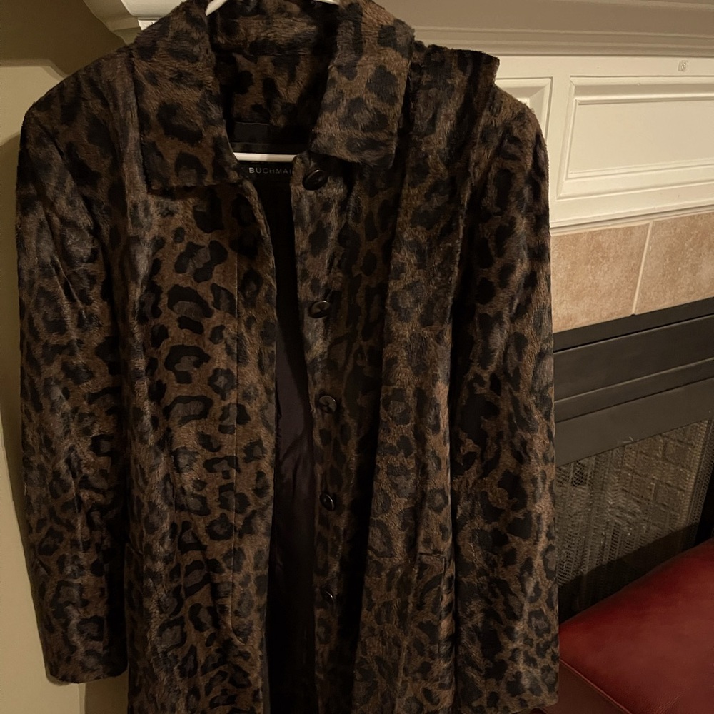 Dana Bachman Coat, size small.